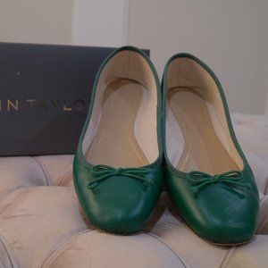 Ann Taylor Matilda lather Flats 7M